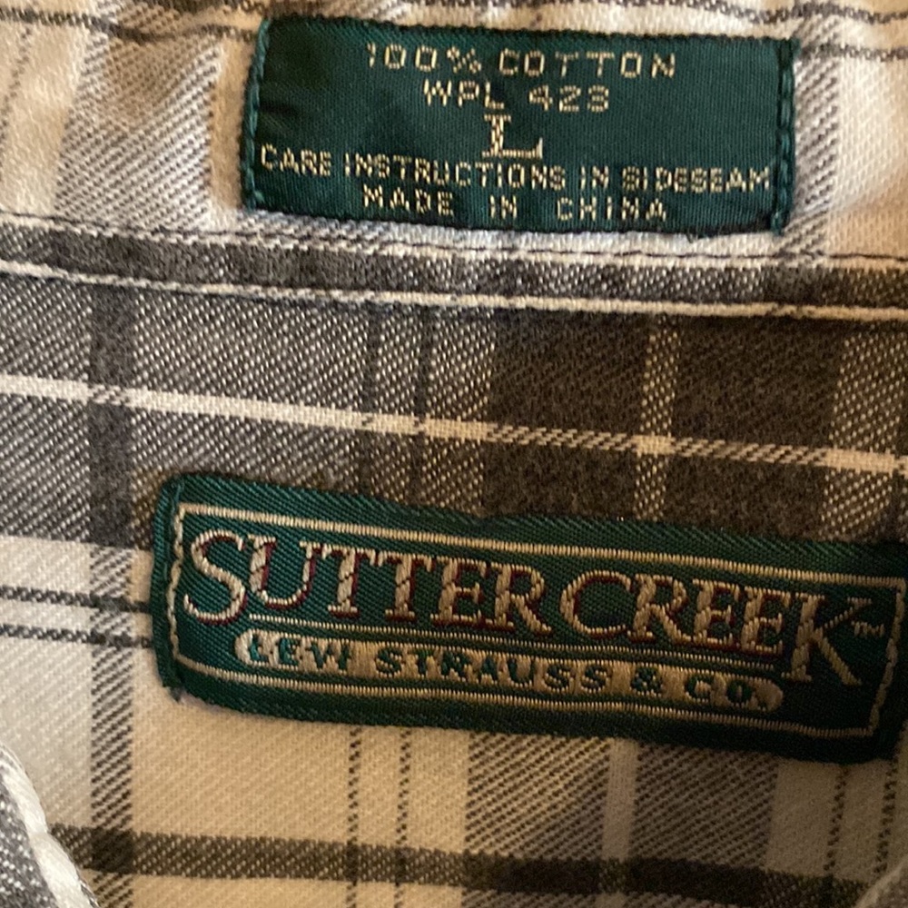 Levis Long sleeve button down L - Picture 3 of 3